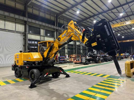 Jinggong WPZ-129/2000T tunnel rock crusher roadway repair wheel excavator