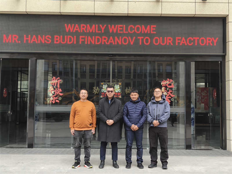 ยินดีต้อนรับอย่างอบอุ่นนาย Hans Budi Findranov ไปยังโรงงานของเรา!